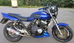 Honda CB400SF: Эволюция инженерной мысли в классе 400 см³
