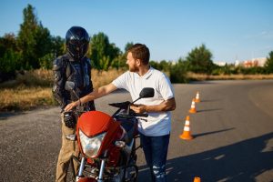 практика на мотоцикле